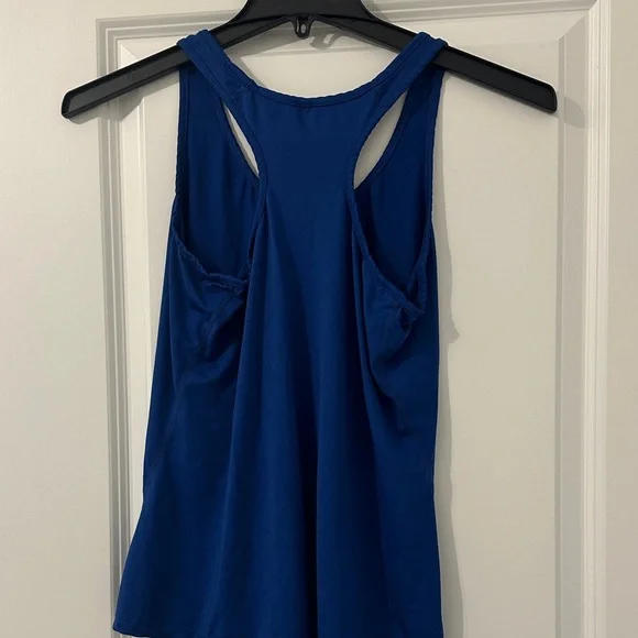 Racerback workout tank - Picture 3 of 3